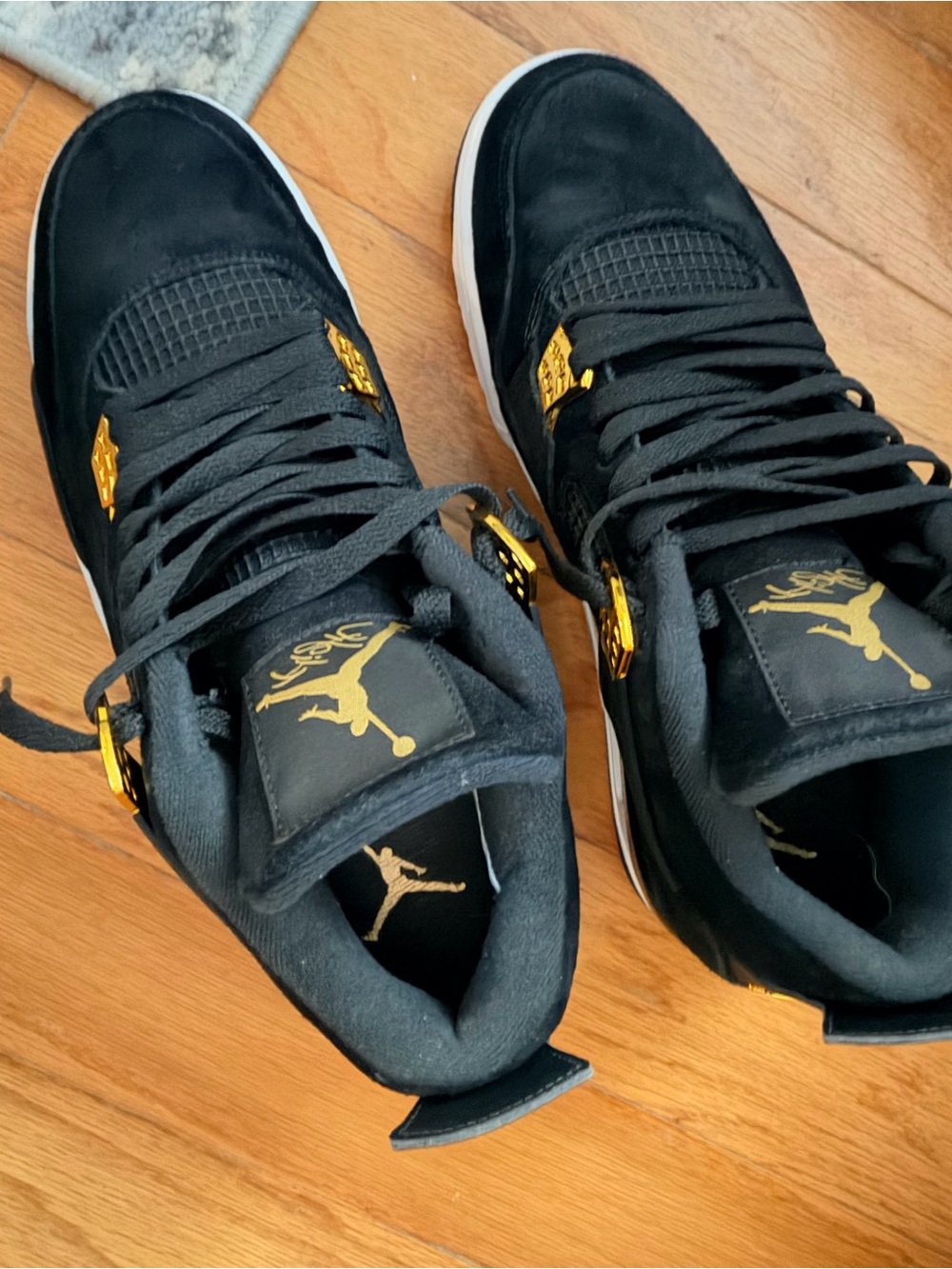 Air Jordan 4 Retro